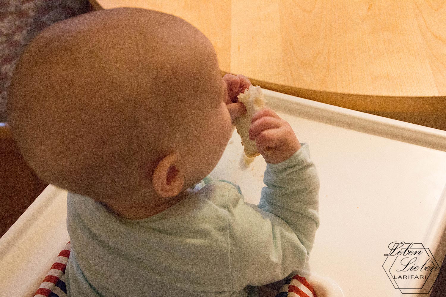 #WIB – Jona matscht mit Toast #WIB - Jona matscht mit Toast