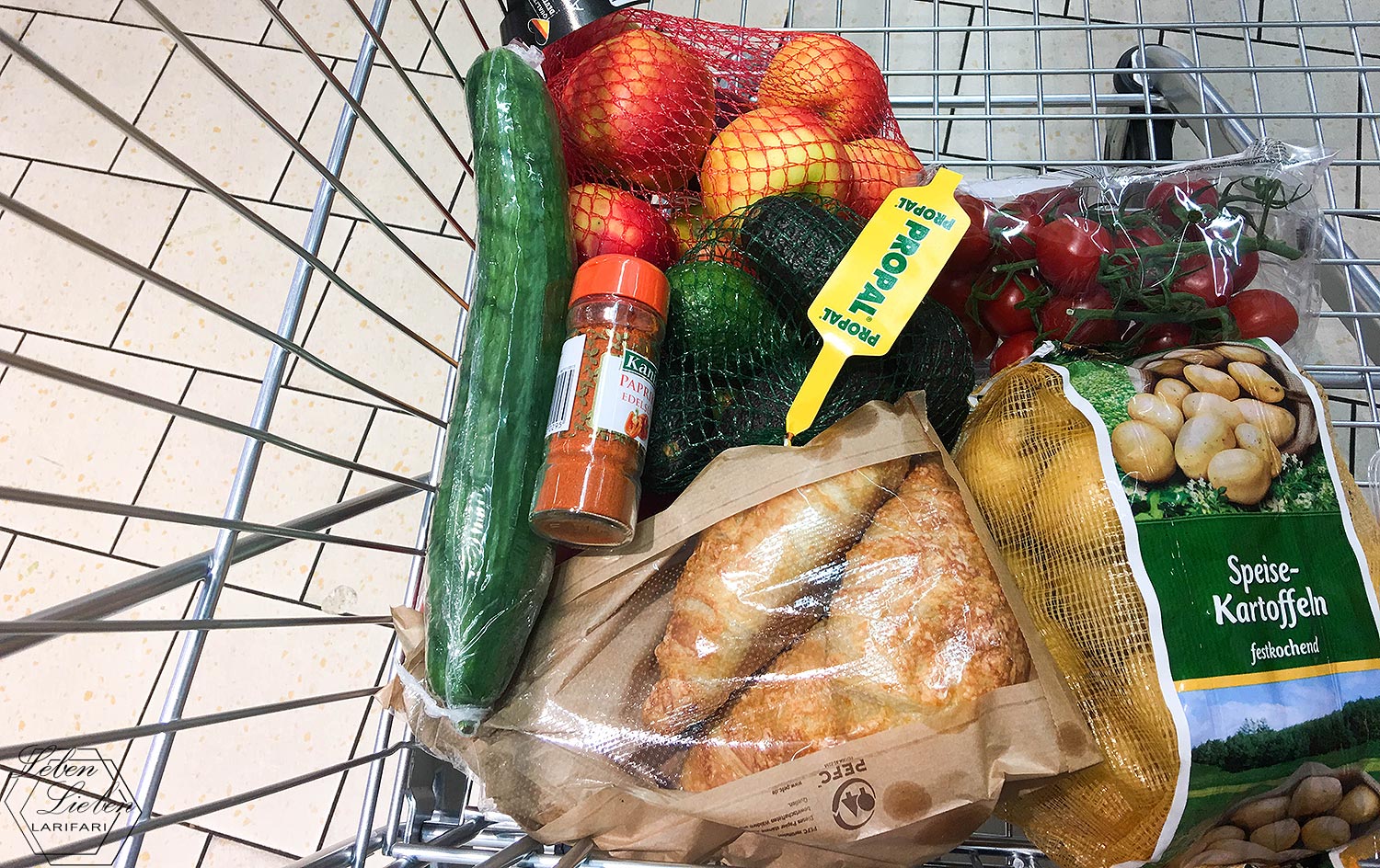 Einkaufen nach der Uni Einkaufen nach der Uni