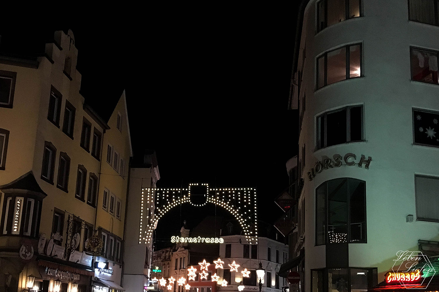 beleuchtete Sternstraße