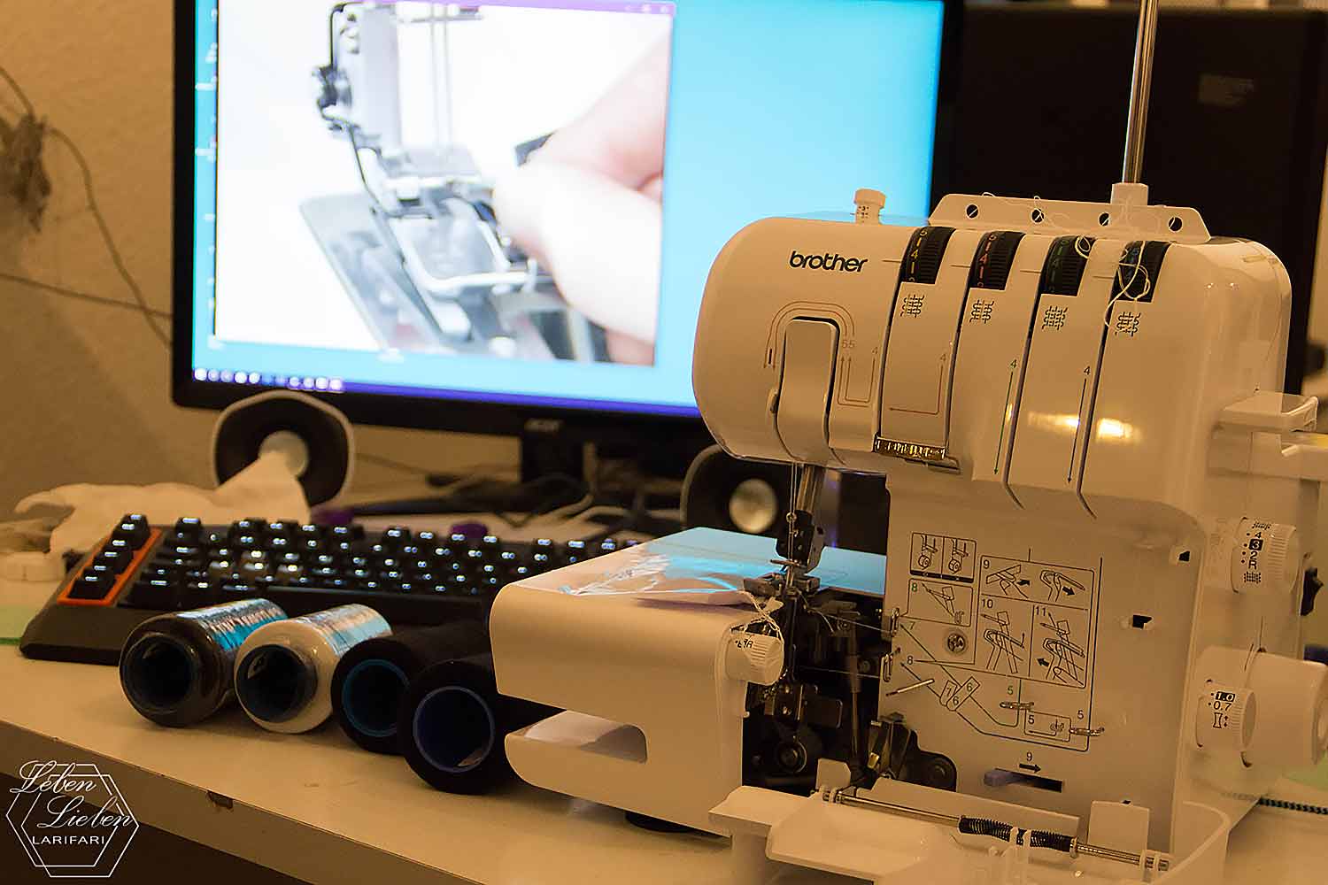 Overlock einfädeln